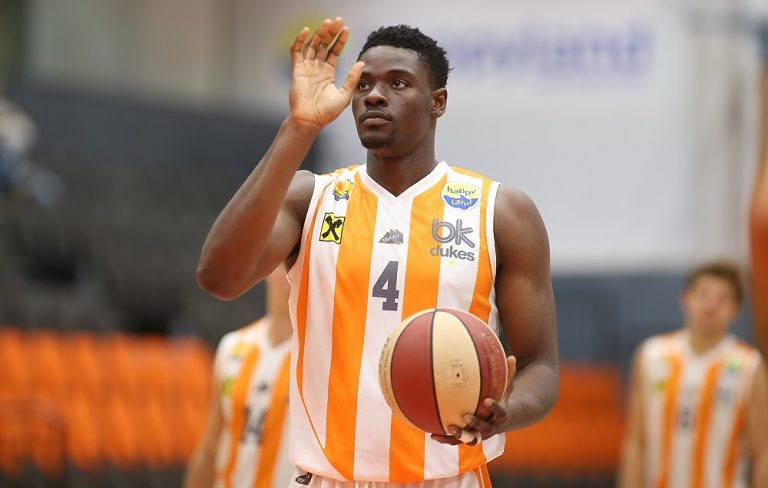 Basket: Un intérieur américano-nigérian de 2m06 débarque au BBC Monthey-Chablais